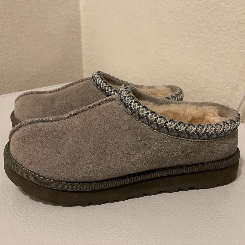 UGG Tasman Slipper